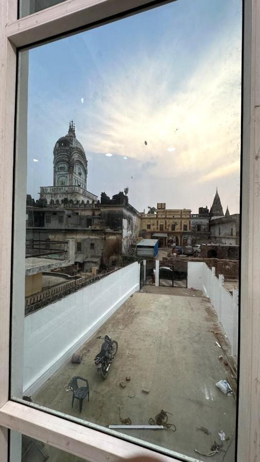 Raghuvar Inn Ayodhya Dış mekan fotoğraf